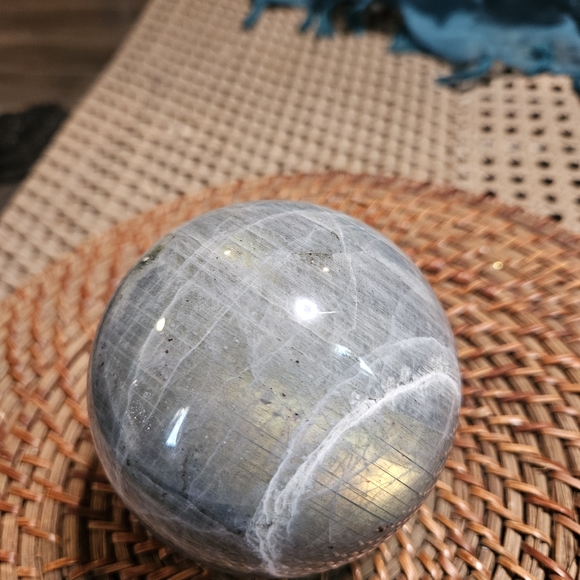 Rainbow Labradorite  Natural (Real) decor centerpiece - Picture 5 of 8